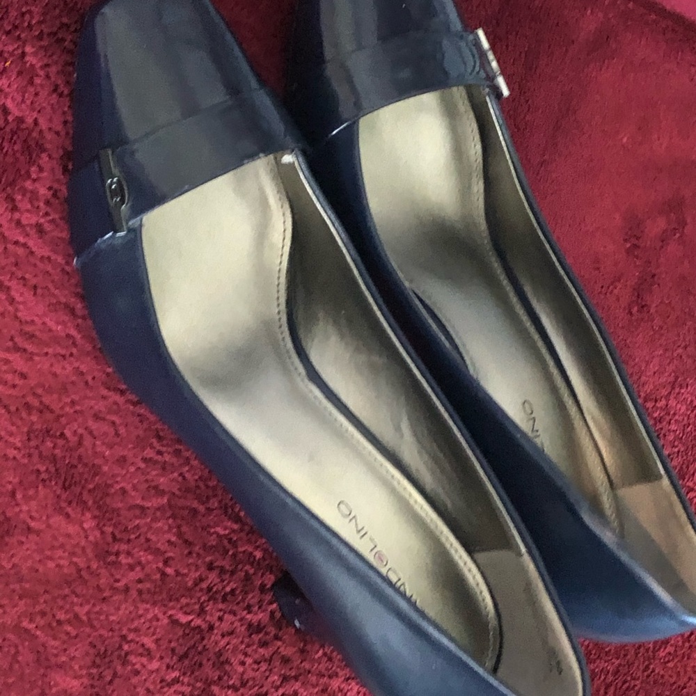 Dress shoes.